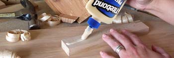 Tips For Applying Glue On Wood Surface